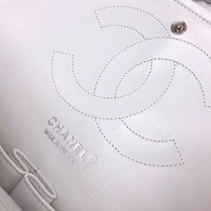 flap bag jumbo 30cm white lambskin silver hardware