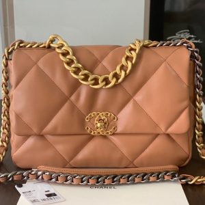 20210329_i1616954238_2617_0.jpg_1 19 FLAP BAG 30 BROWN GOATSKIN