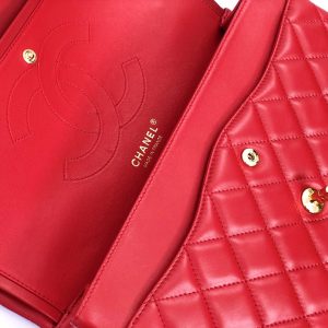FLAP BAG JUMBO 30CM RED LAMBSKIN GOLD HARDWARE