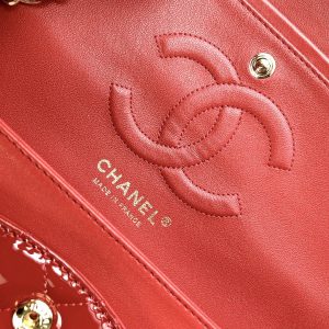 FLAP BAG MEDIUM 25CM RED PATENT CALFSKIN GOLD HARDWARE