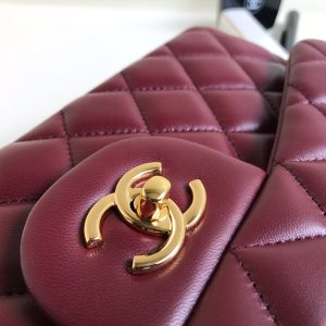 flap bag jumbo 30 burgundy lambskin gold hardware