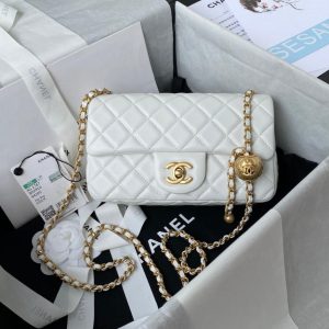 Classic Mini Flap Bag 20cm White Lambskin Gold Hardware
