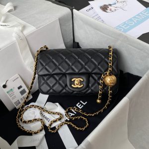 Classic Mini Flap Bag 20cm black lambskin gold hardware