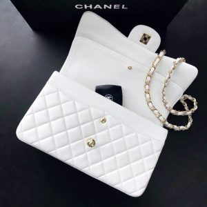 flap bag jumbo 30cm white lambskin gold hardware