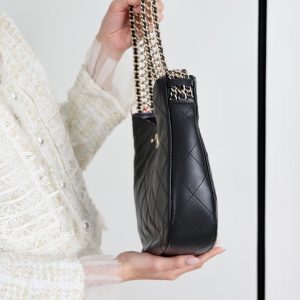 cc hobo bag 26cm black lambskin silver hardware