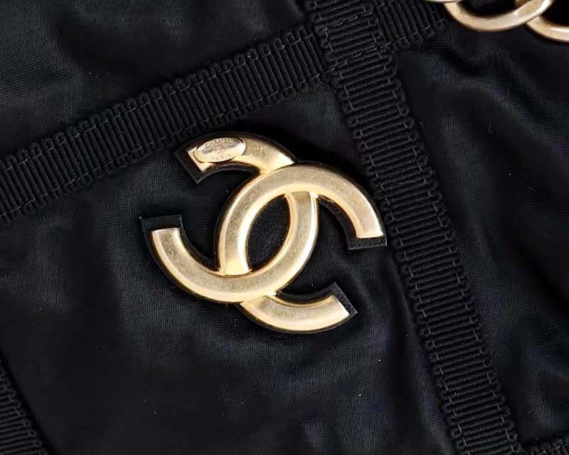 20220308_i1646751258_1353_8_jpg_3bc77958-dc63-4e13-ad43-174231afaf57 CC 22P Maxi Shopping Bag Black Nylon with Grosgrain