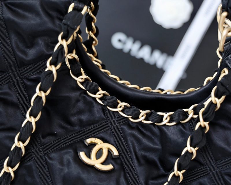 20220308_i1646751258_4395_7_jpg_964769df-1ad5-4894-b4e7-345cf2fa4358 CC 22P Maxi Shopping Bag Black Nylon with Grosgrain