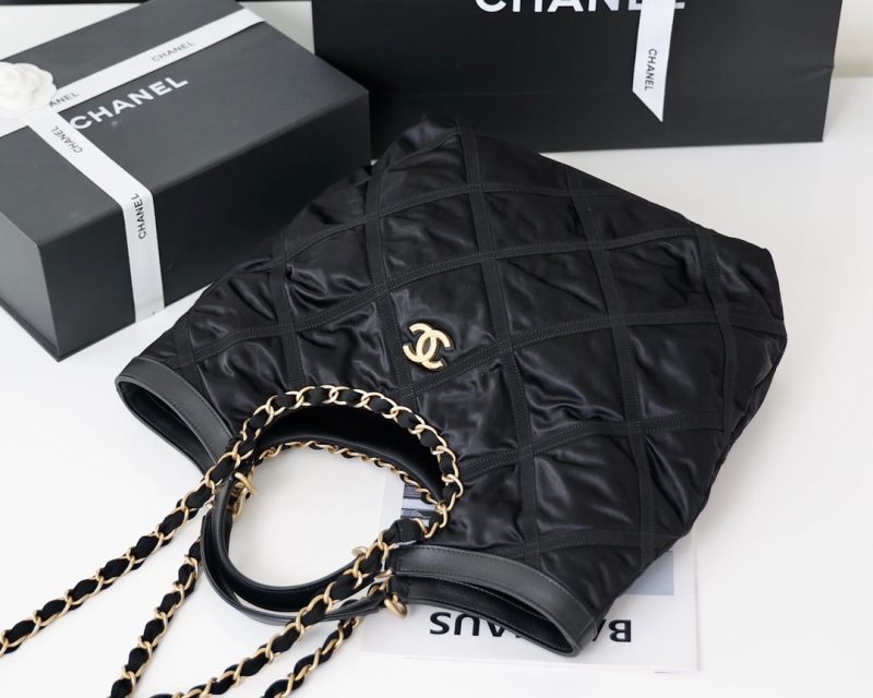 20220308_i1646751258_9619_3_jpg_362df27e-a081-4bdd-8774-b29d61064402 CC 22P Maxi Shopping Bag Black Nylon with Grosgrain