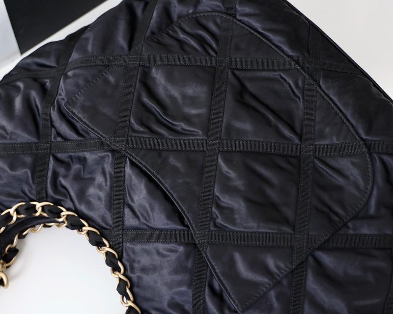 20220308_i1646751258_9825_5_jpg_6b386dc7-8f7e-4bc2-8b02-0d394d1d3e82 CC 22P Maxi Shopping Bag Black Nylon with Grosgrain