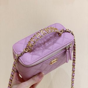 CC VANITY CASE 19 PINK CAVIAR GOLD HARDWARE