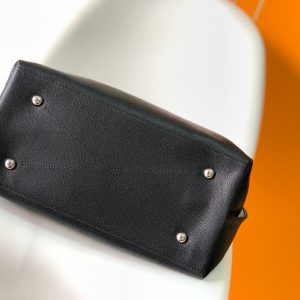 20220525_a1653455041651_0314_jpg CARMEL HOBO 40 BLACK MAHINA