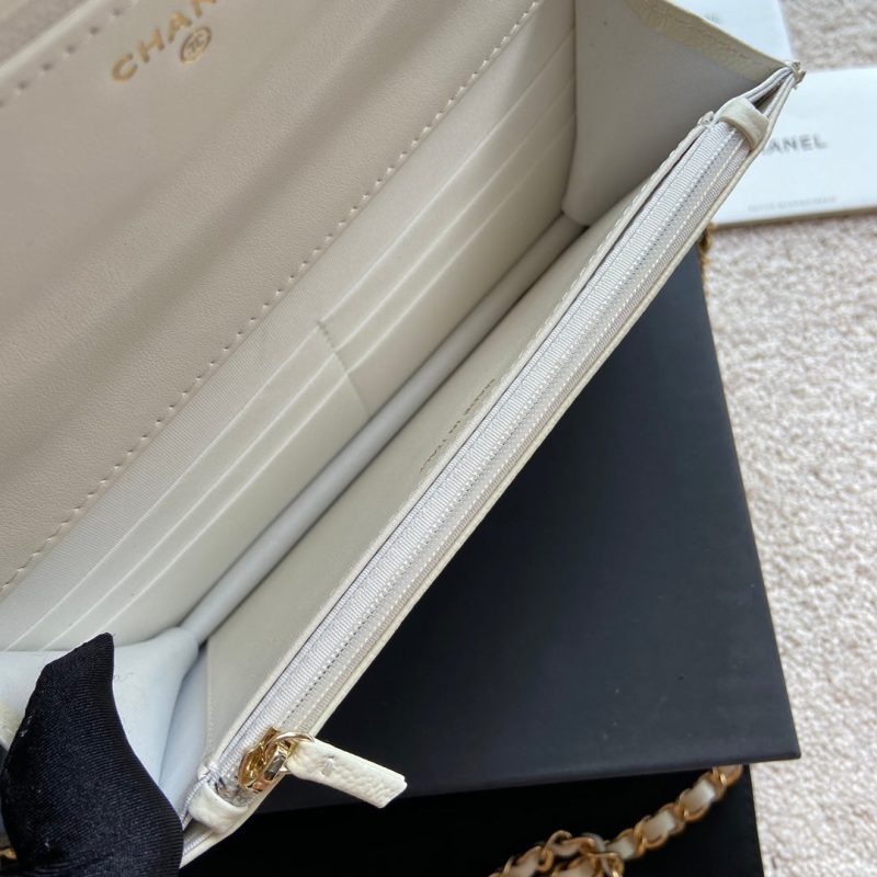 CC Logo Flap Bag 20cm White Caviar GHW 235169