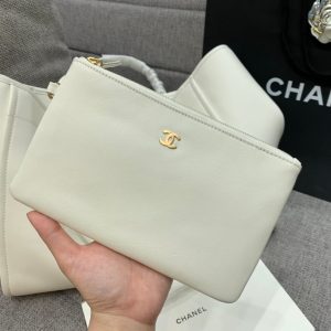 CC DEAUVILLE TOTE BAG 39CM WHITE CALFSKIN MULTICOLOR LOGO