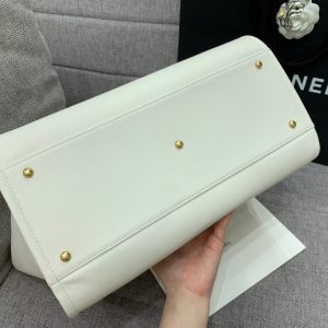 CC DEAUVILLE TOTE BAG 39CM WHITE CALFSKIN MULTICOLOR LOGO