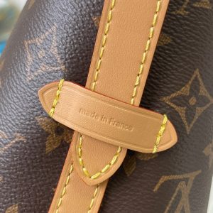 CARRYALL PM 29 BROWN BEIGE MONOGRAM CANVAS