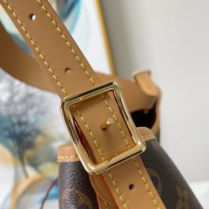 CARRYALL MM 39 BROWN MONOGRAM CANVAS