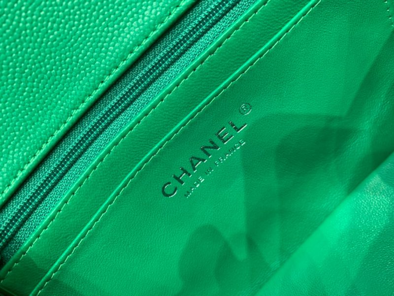 20220929_i1664442816_321_7_jpg flap bag mini 20cm dark green caviar silver hardware