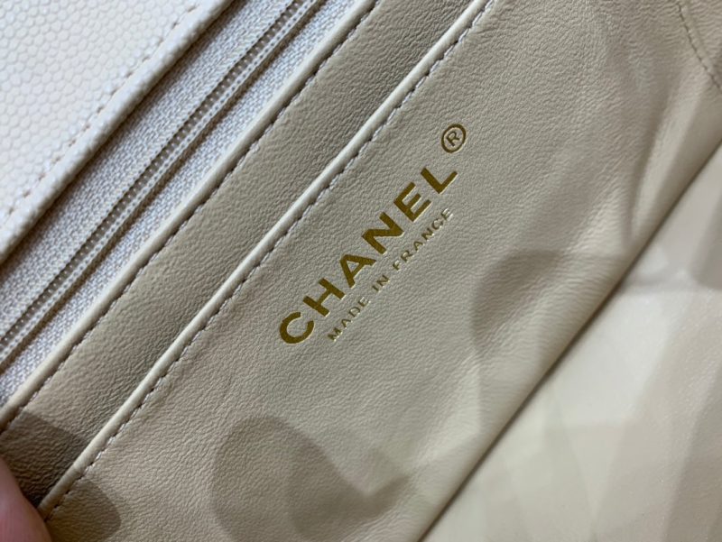 flap bag mini 20cm beige caviar gold hardware