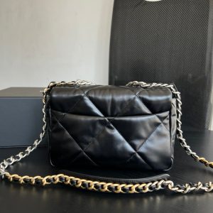 20221016_i1665889492_3557_4_jpg 19 FLAP BAG 30 BLACK GOATSKIN RUTHENIUM HARDWARE