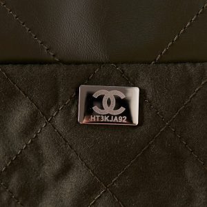cc 22 hobo olive calfskin silver hardware