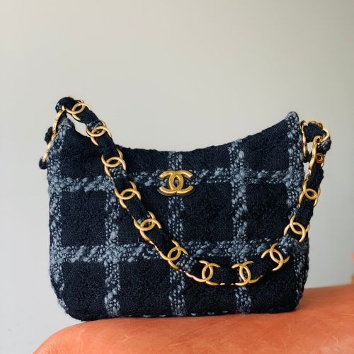 20221025_a1666697017243_3633_jpg CC 2025 hobo handbag 24 black gray wool