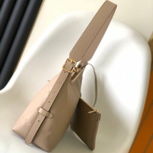 20221202_i1669968951_7240_1_jpg CARRYALL PM 29 BEIGE MONOGRAM GRAINED COWHIDE LEATHER