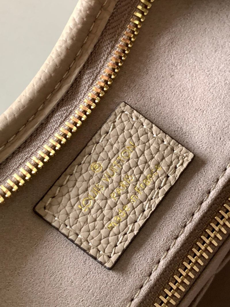 20221202_i1669968951_9887_8_jpg CARRYALL PM 29 BEIGE MONOGRAM GRAINED COWHIDE LEATHER