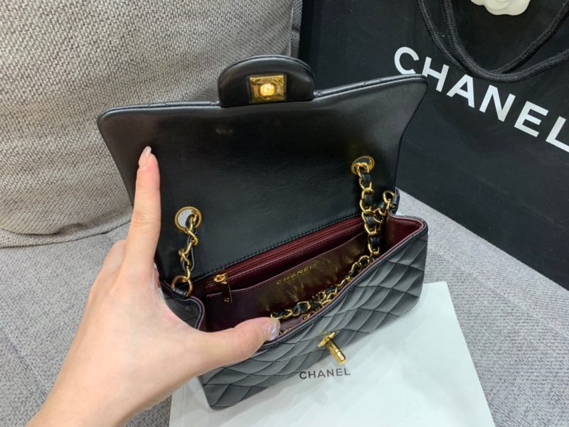 20221206_i1670337123_2344_7_jpg flap bag mini 20cm black lambskin gold hardware