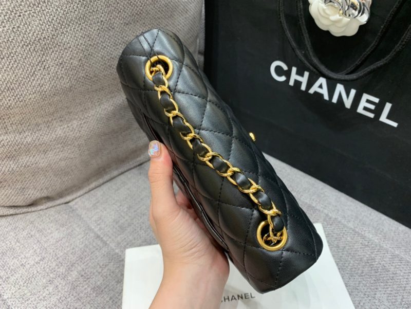 20221206_i1670337123_8389_8_jpg flap bag mini 20cm black lambskin gold hardware