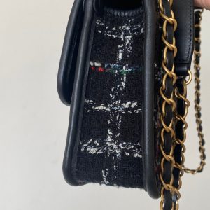 CC 2025 Small Flap Bag 21 Black Tweed Leather Gold Hardware