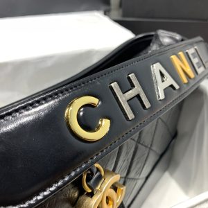 HOBO BAG 25 WITH STRAP IN BLACK CALFSKIN GOLD AND SILVER HARDWARE