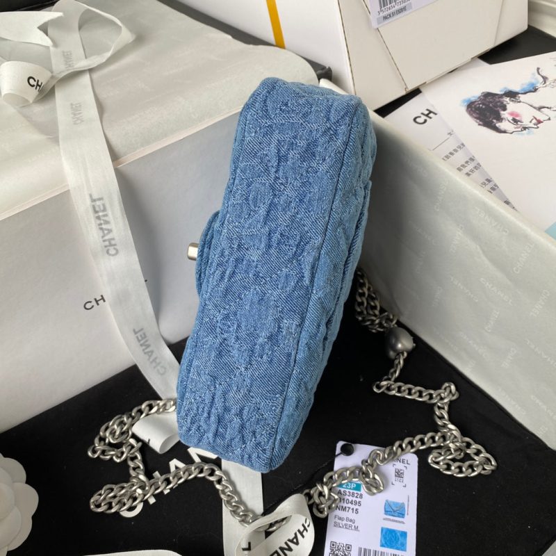 20230314_i1678728645_4689_5_jpg 23P Flap Bag 19cm Denim Silver Hardware