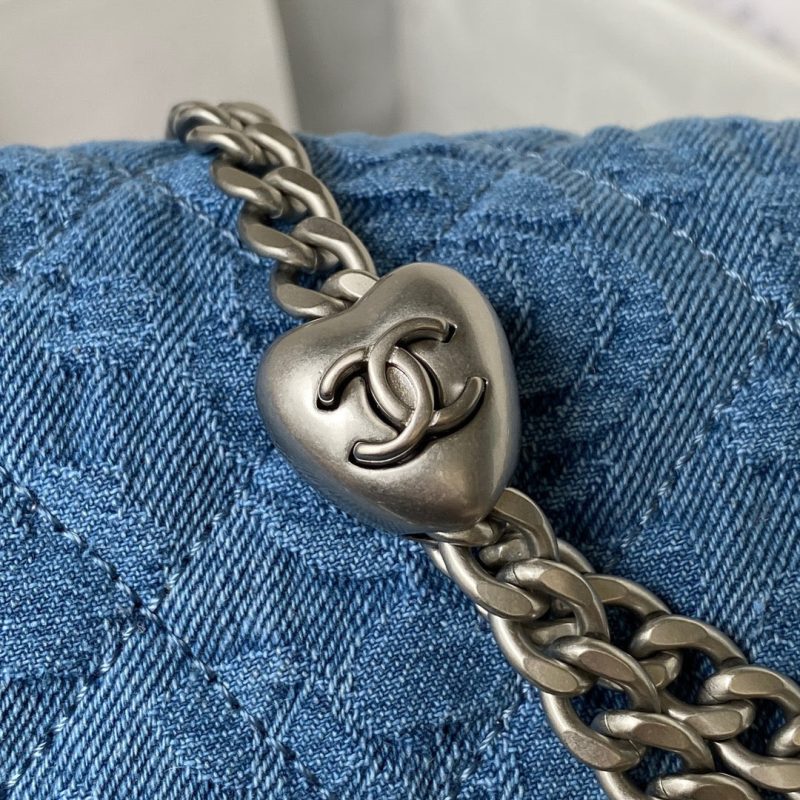 20230314_i1678728645_6449_3_jpg 23P Flap Bag 19cm Denim Silver Hardware