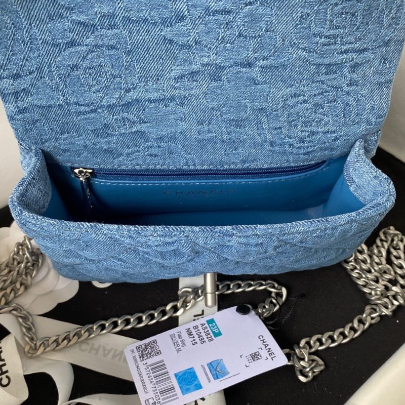 20230314_i1678728645_7595_6_jpg 23P Flap Bag 19cm Denim Silver Hardware