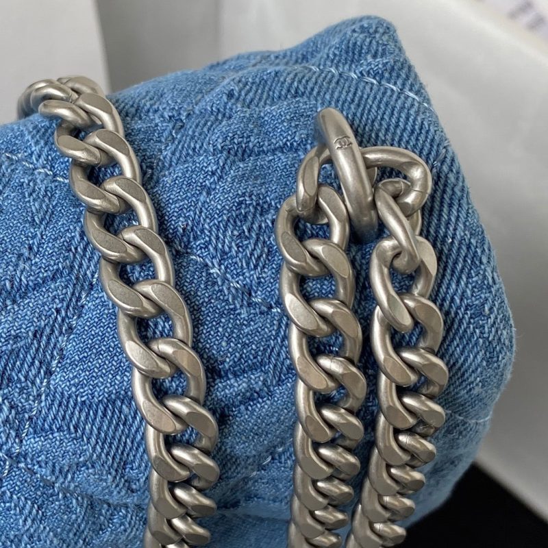 20230314_i1678733828_1479_4_jpg 23P Flap Bag 20cm Denim Silver Hardware