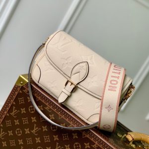 diane 24 cream monogram empreinte leather
