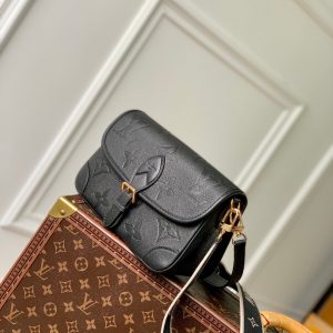 diane 24 black monogram empreinte leather