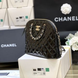 CC 23S Shell Bag 28.5cm Black Patent Leather