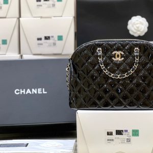 CC 23S Shell Bag 28.5cm Black Patent Leather