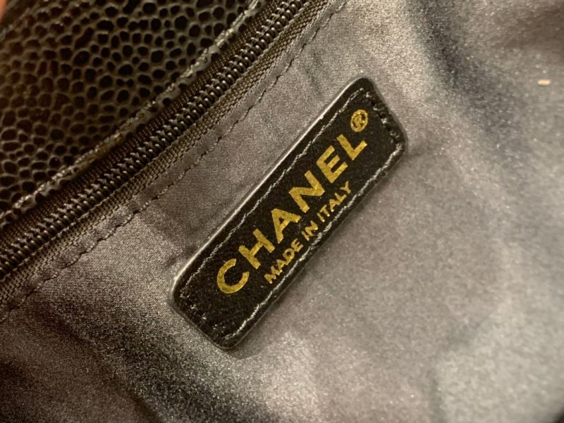 CLASSIC GRAND SHOPPING TOTE BAG 24CM BLACK CAVIAR GOLD HARDWARE