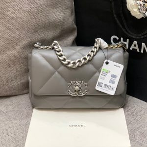 19 FLAP BAG 26 DARK GREY GOATSKIN SILVER HARDWARE