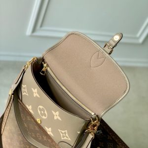 diane 24 dove cream biorcolor monogram empreinte leather