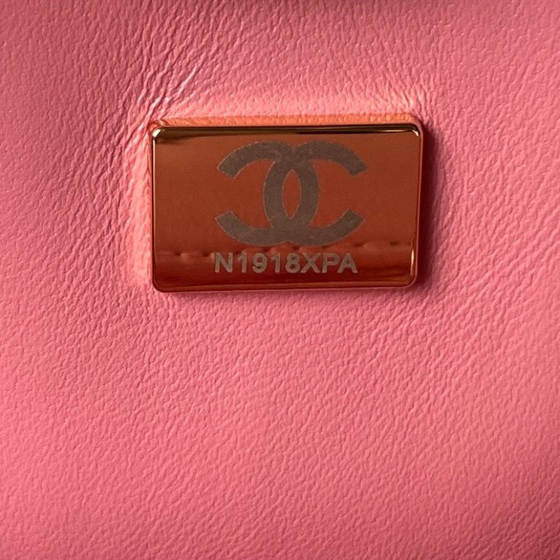 CC 26 CLUTCH WITH CHAIN BAG IN ROSE PINK CALFSKIN