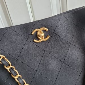 cc 23s hobo bag 26cm black calfskin gold hardware