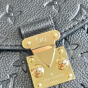 Pochette Metis East West 21.5 Black Grained Cowhide Leather