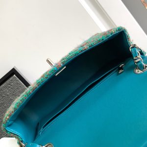 CC MEDIUM 20 CLASSIC BAG IN GREEN FOREST WOOL TWEED