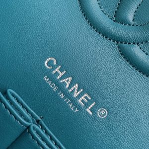 CC MEDIUM 25 CLASSIC BAG IN GREEN FOREST WOOL TWEED