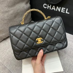 SMALL FLAP BAG 24CM TOP HANDLE BLACK LAMBSKIN GOLD HARDWARE