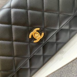 SMALL FLAP BAG 24CM TOP HANDLE BLACK LAMBSKIN GOLD HARDWARE