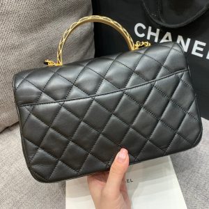 SMALL FLAP BAG 24CM TOP HANDLE BLACK LAMBSKIN GOLD HARDWARE